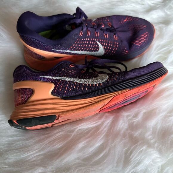 Nike lunarglide 7 Womans peach/purple gymshoe - Picture 4 of 8